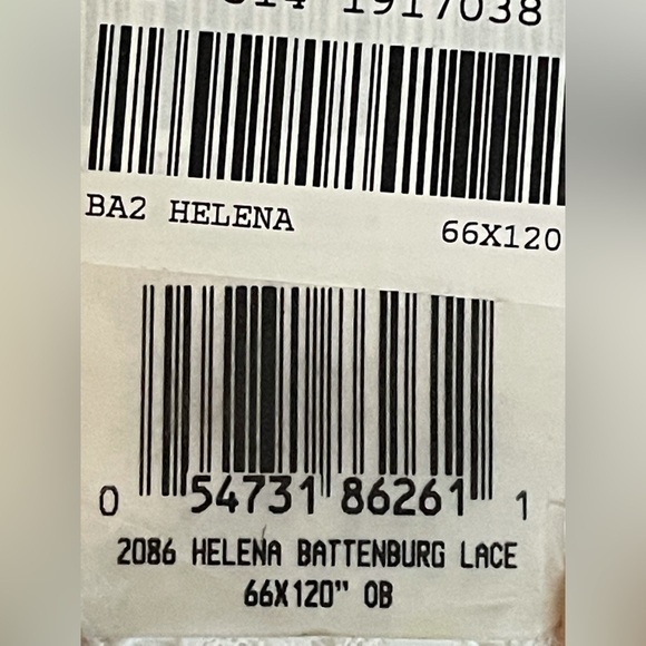 New Tableloth and 12 Napkins Helena Battenberg White Cotton 66x120 Oblong - Picture 8 of 8